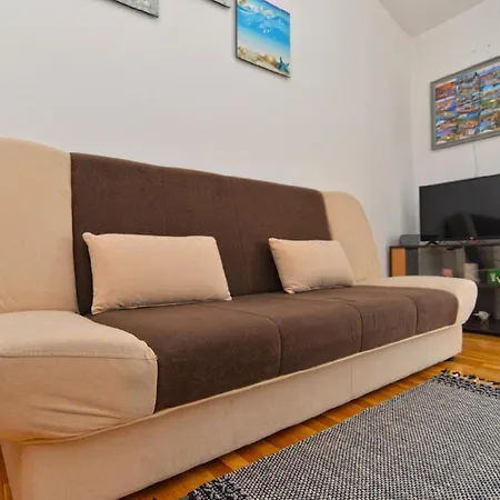 Fuer 5 Personen Ca 45 Qm In Galizana, Istrien Istrische Riviera Apartman
