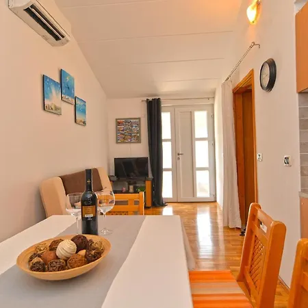 Apartman Fuer 5 Personen Ca 45 Qm In Galizana, Istrien Istrische Riviera *